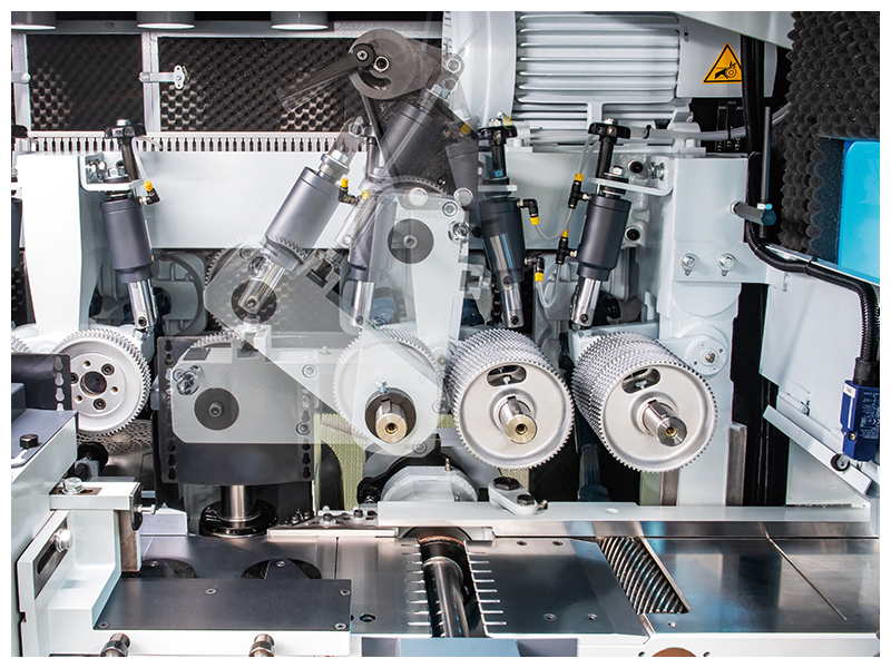 Leadermac-Hypermac-Moulder-Series-Liftable-Auxiliary-Feed-Roller.jpg